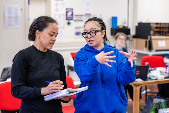 Photos: The Royal Shakespeare Company's THE BOY WHO HARNESSED THE WIND in Rehearsal — photo 14 of 17