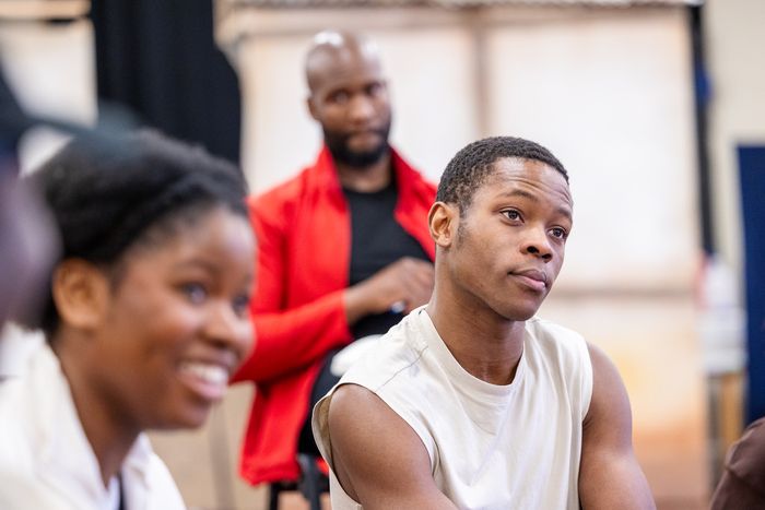 Photos: The Royal Shakespeare Company's THE BOY WHO HARNESSED THE WIND in Rehearsal — photo 10 of 17