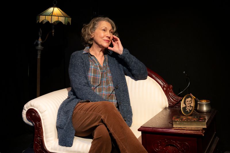 Photos: Randy Graff and Beth Leavel in PEN PALS — photo 1 of 7