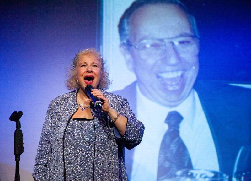 Review: Debi Toni Serves Laughs and Vocals With DOUBLE TROUBLE at Don't Tell Mama Image