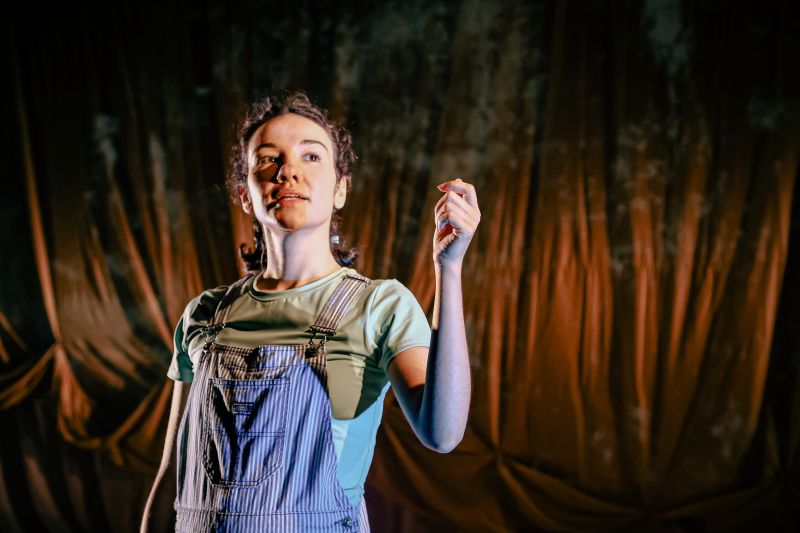 Review: A GRAIN OF SAND, Arcola Theatre Image