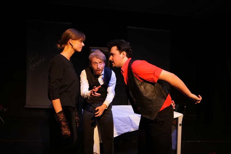 Review: THE SNEEZE, Golden Goose Theatre Image