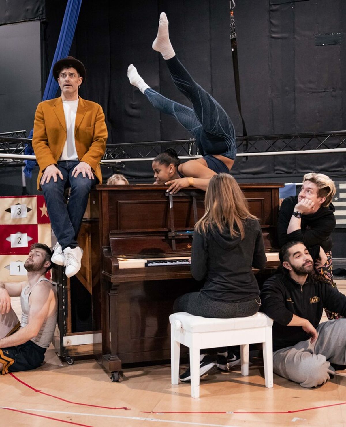 Lee Mead and Cast at 