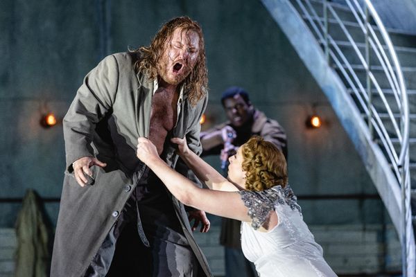 Nicholas Brownlee and Jennifer Holloway Photo