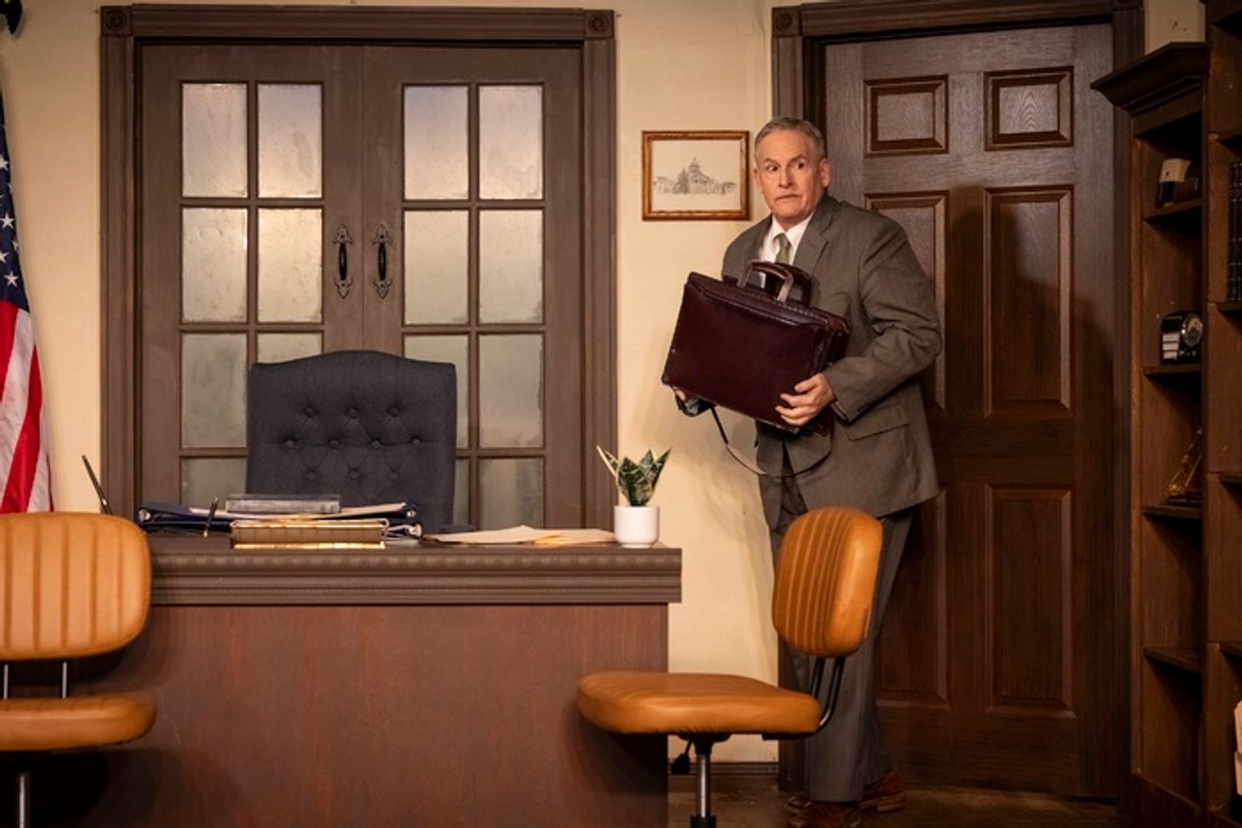 Photos: First Look at THE OUTSIDER at Oil Lamp Theater  Image