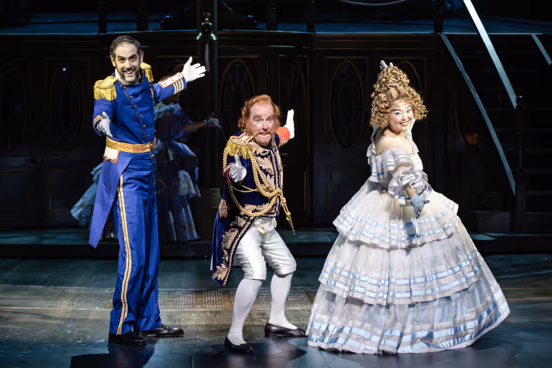 Review: HMS Pinafore, London Coliseum Image