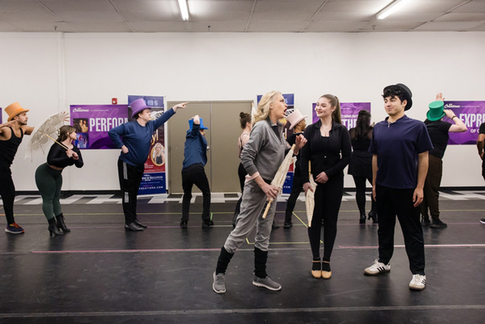 Photos: Elaine Hendrix in Rehearsal for HELLO, DOLLY in Rochester — photo 5 of 16