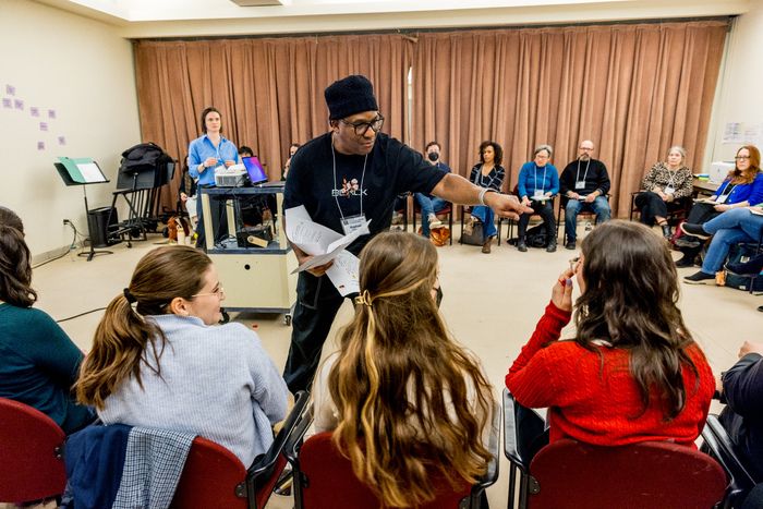 Photos: Lincoln Center Theater Hosts Convening for Teaching Artists Working With Multilingual Learners — photo 29 of 51