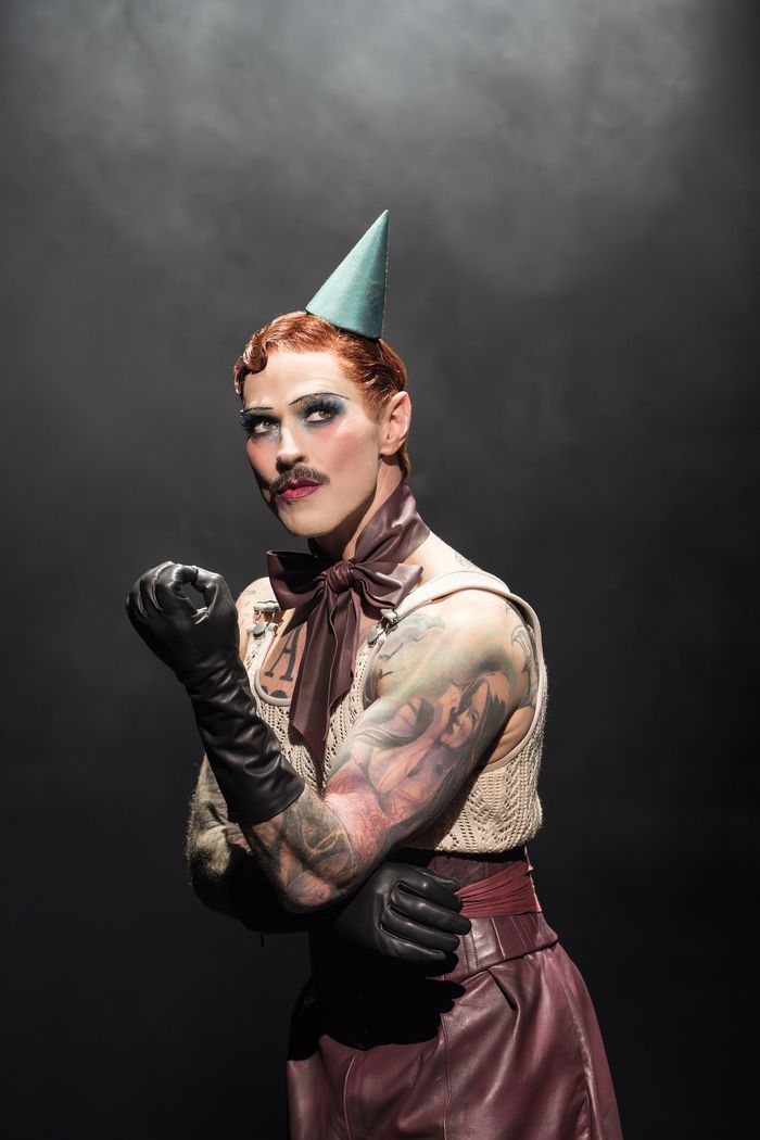 Photos: Matt Willis and Katie Hall in CABARET AT THE KIT KAT CLUB — photo 1 of 14