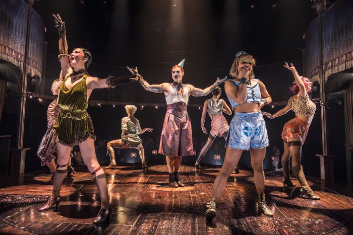 Photos: Matt Willis and Katie Hall in CABARET AT THE KIT KAT CLUB — photo 11 of 14