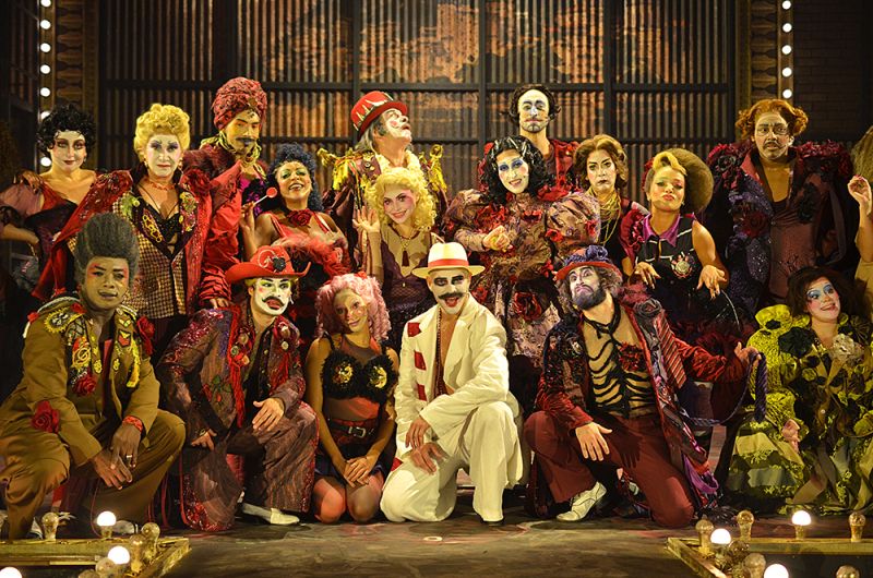 ÓPERA DO MALANDRO Revival Mixes Political Satire, References to Umbanda, and Brazilian Popular Culture Image