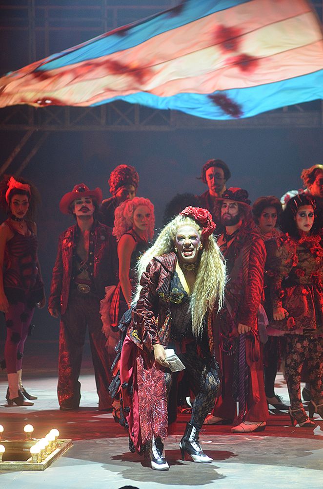 ÓPERA DO MALANDRO Revival Mixes Political Satire, References to Umbanda, and Brazilian Popular Culture  Image