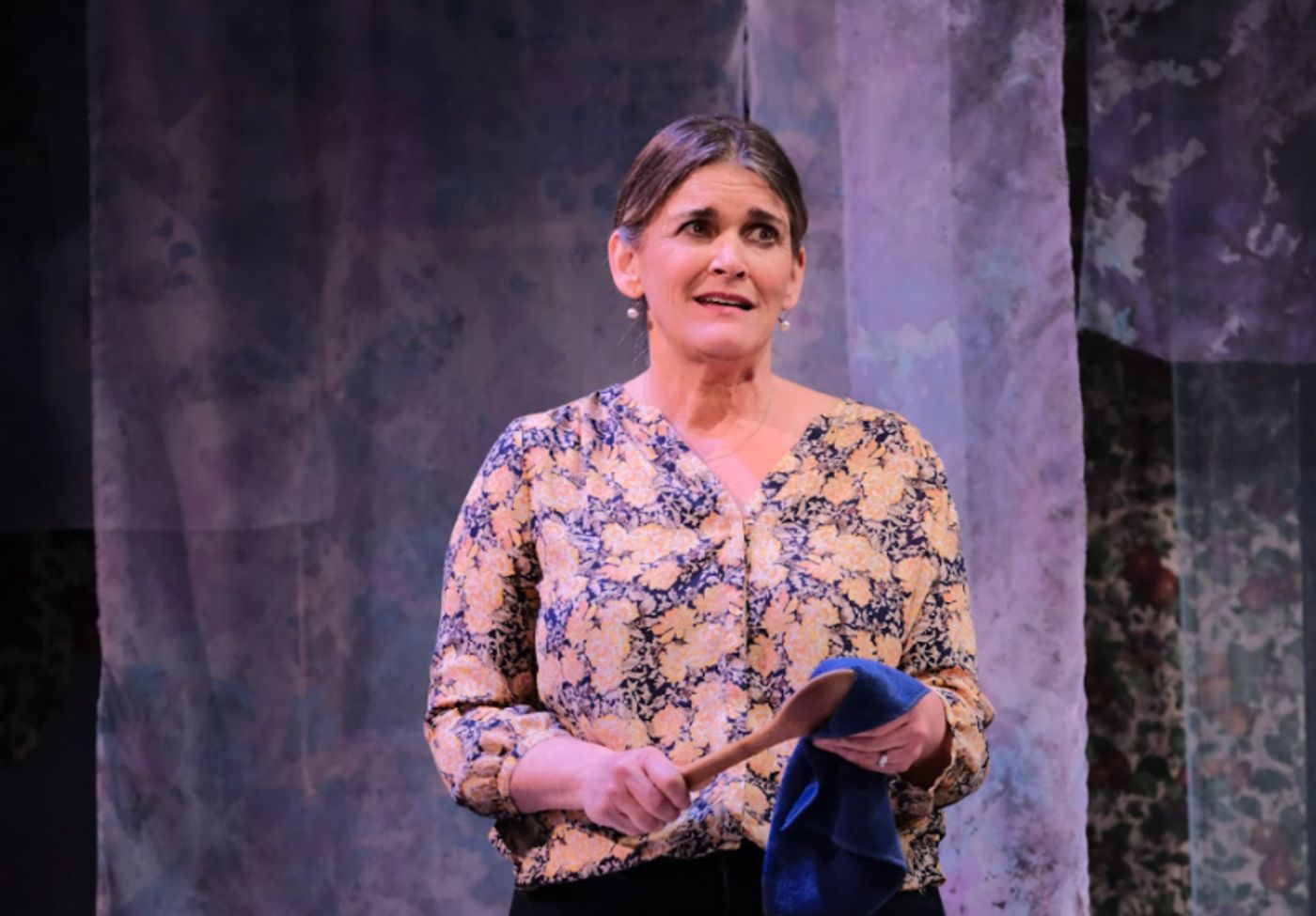 Interview: Susan Clausen of DONNA ORBITS THE MOON at Scripps Ranch Theatre  Image