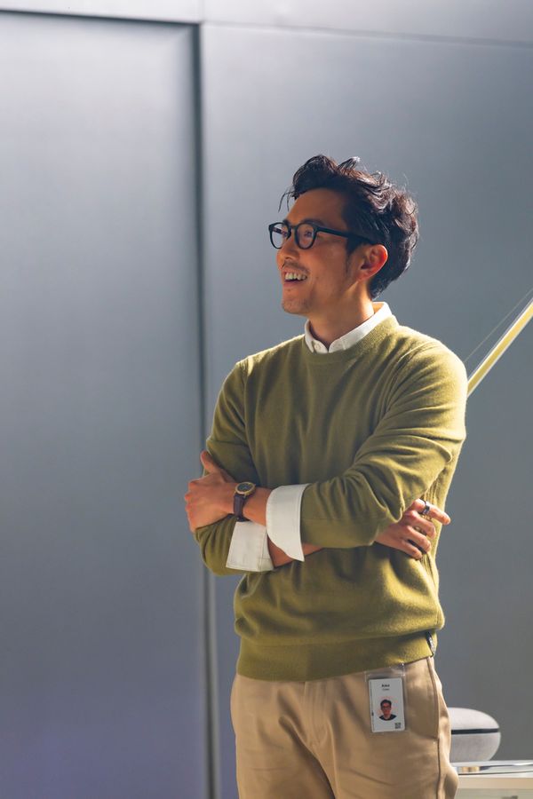 Justin H. Min  Photo