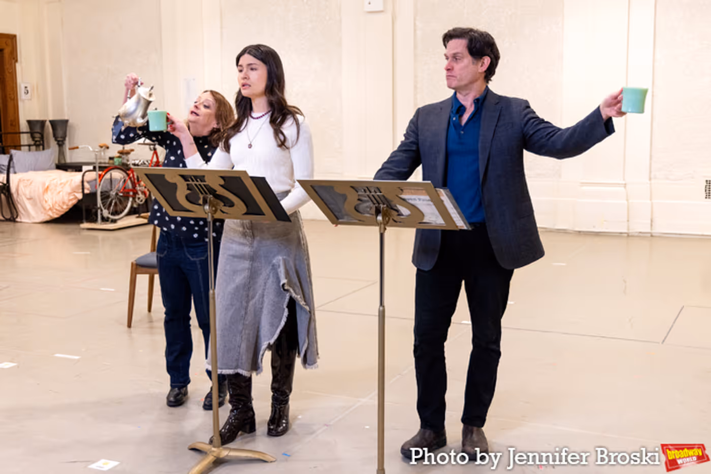 Photos: Rachel Dratch, Phillipa Soo, Stephen Pasquale and More in Rehearsal for HIGH SPIRITS  Image