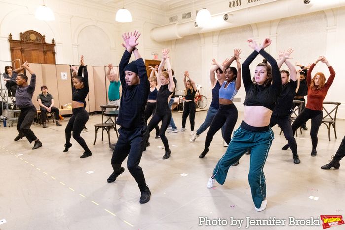 Photos: Rachel Dratch, Phillipa Soo, Stephen Pasquale and More in Rehearsal for HIGH SPIRITS — photo 23 of 36