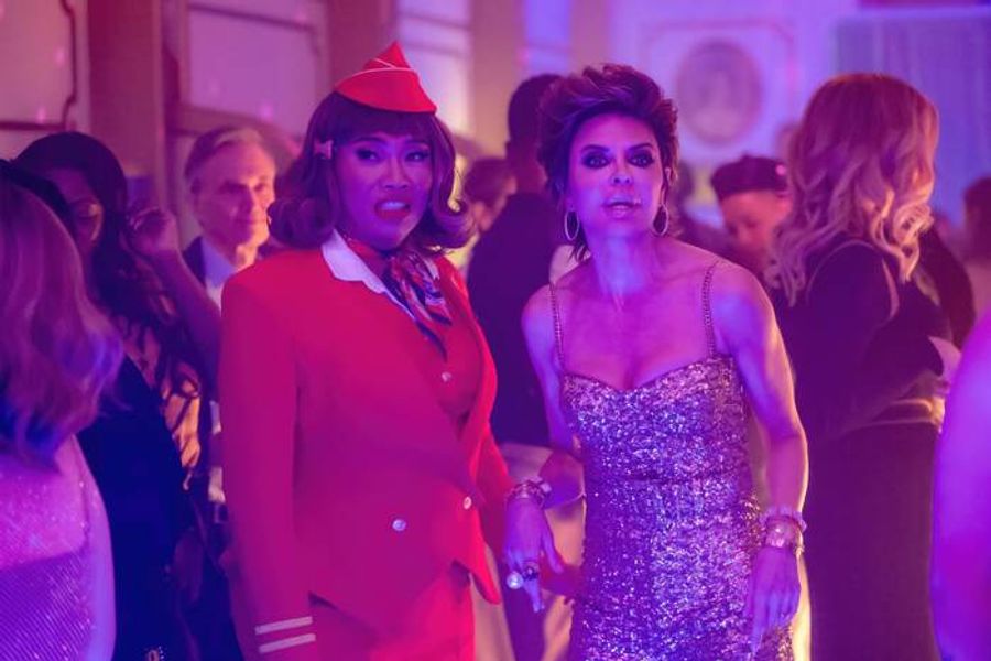 Photos: First-Look at RuPaul, Ginger Minj, & More in DRAG RACE Movie STOP! THAT! TRAIN! Image