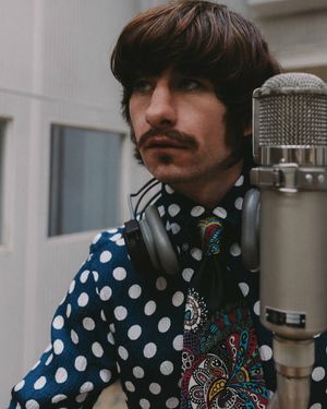 Barry Keoghan is Ringo Starr

 Photo