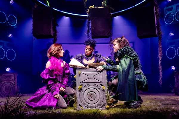 Hope Dawe, Gabriela Benedetti and Kingsley Morton  Photo