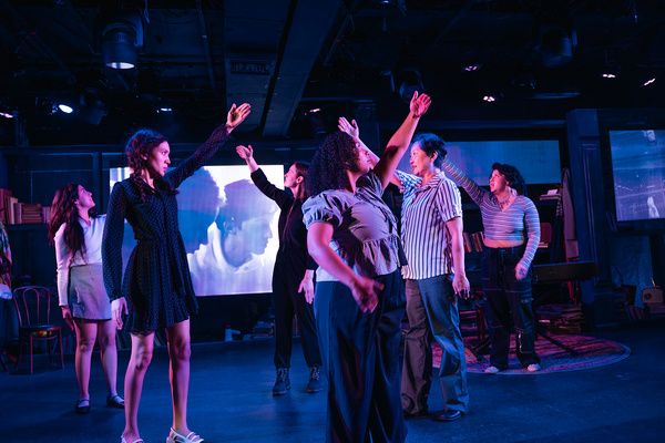 America Covarrubias, Mackenzie Mondag, Savannah Schoenecker, Kita Grayson, Janet Song Photo