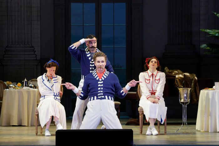COSÌ FAN TUTTE to Open Sunday at Chicago's Lyric Opera Image