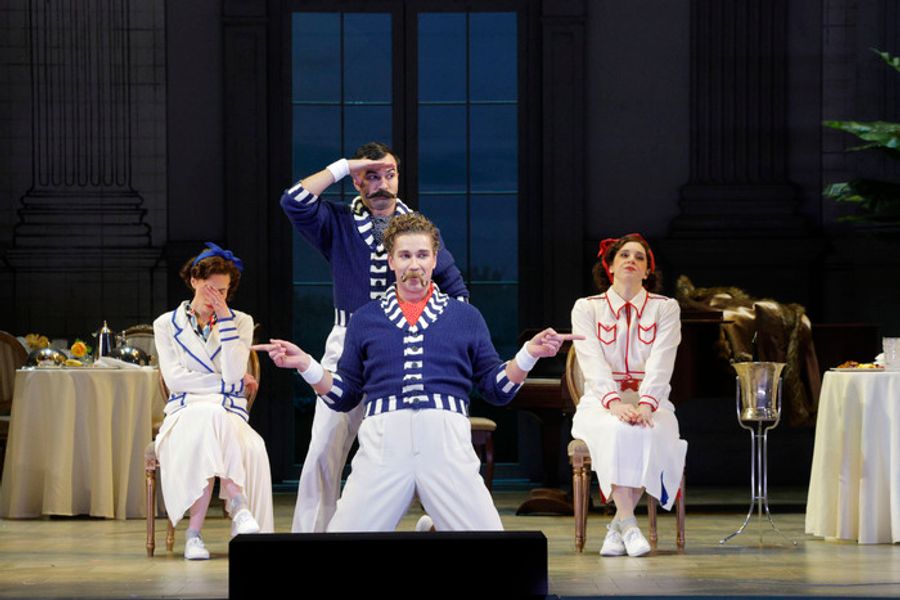 COSÌ FAN TUTTE to Open Sunday at Chicago's Lyric Opera  Image