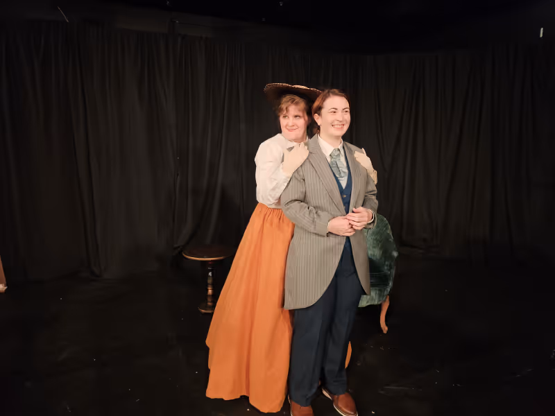 Review: THE IMPORTANCE OF BEING EARNEST at Company OnStage Image