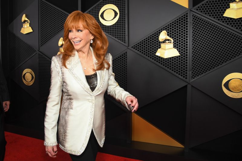 Photos: Inside the 2026 GRAMMYs with Sabrina Carpenter, Lady Gaga, & More — photo 9 of 65