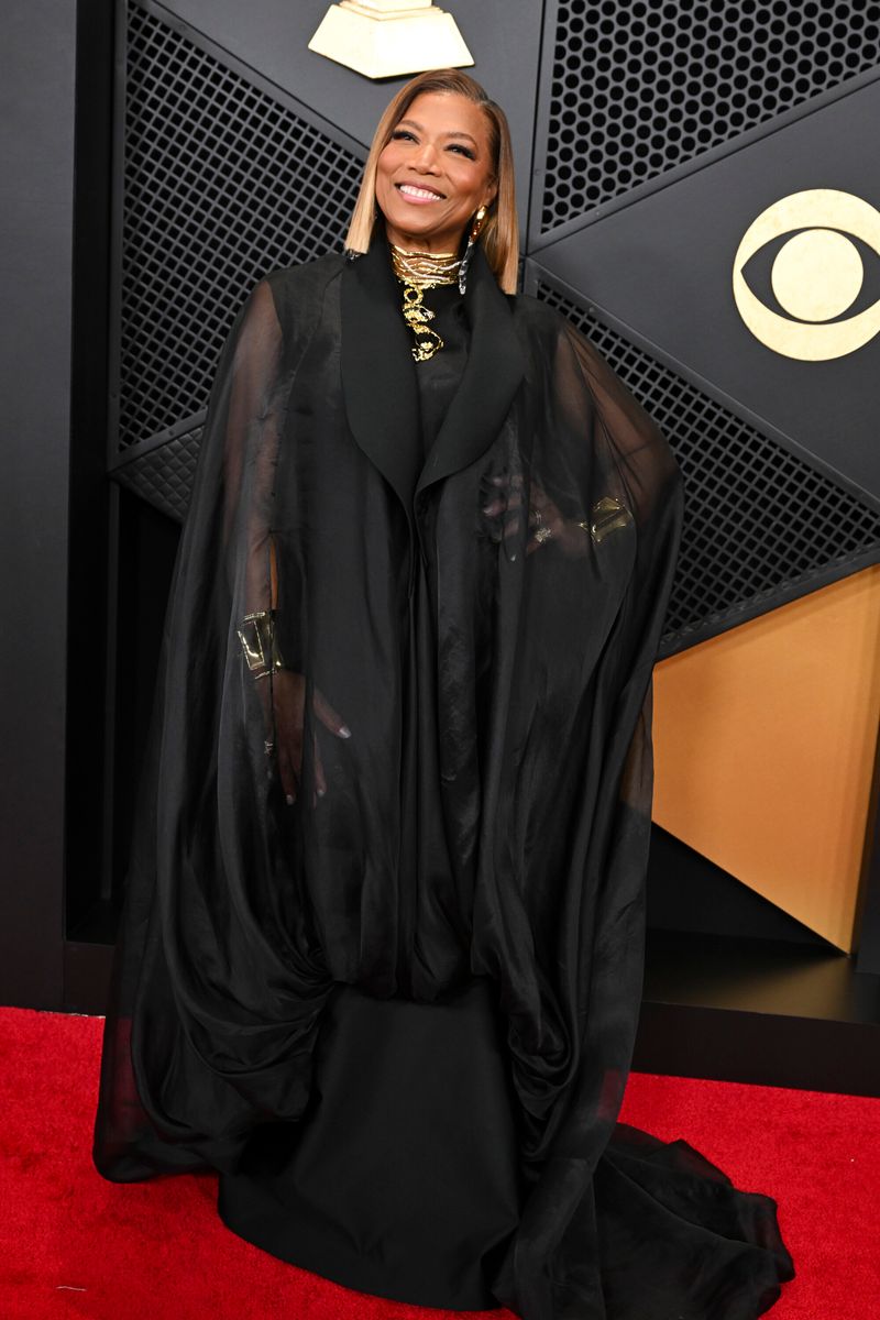 Photos: Inside the 2026 GRAMMYs with Sabrina Carpenter, Lady Gaga, & More — photo 4 of 65