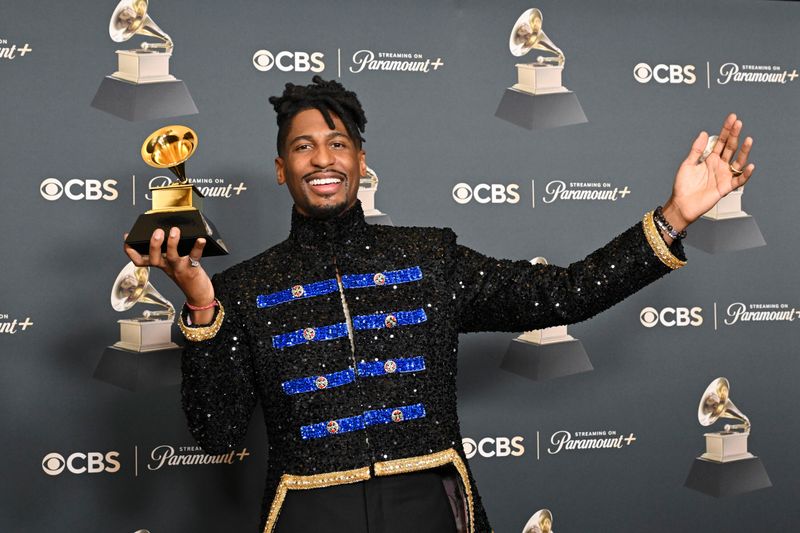 Photos: Inside the 2026 GRAMMYs with Sabrina Carpenter, Lady Gaga, & More — photo 17 of 65