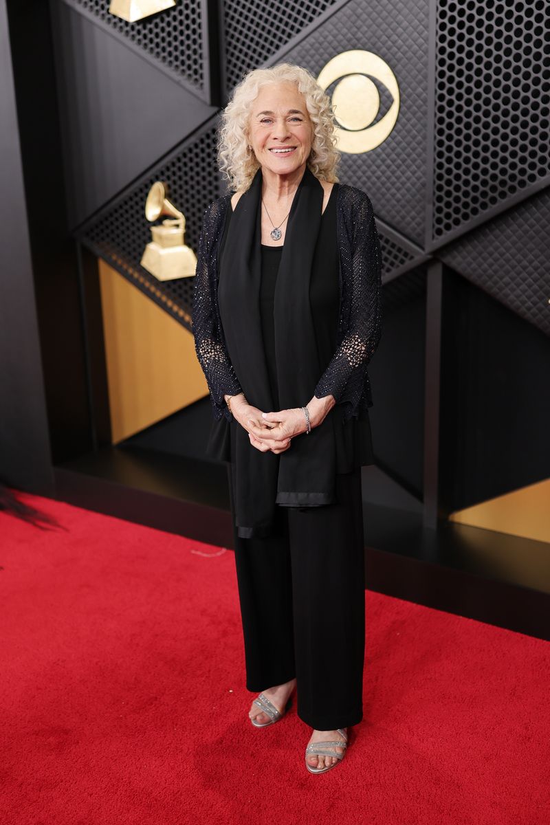 Photos: Inside the 2026 GRAMMYs with Sabrina Carpenter, Lady Gaga, & More — photo 11 of 65