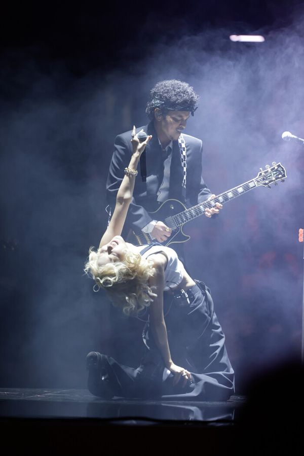 Rose and Bruno Mars  Photo