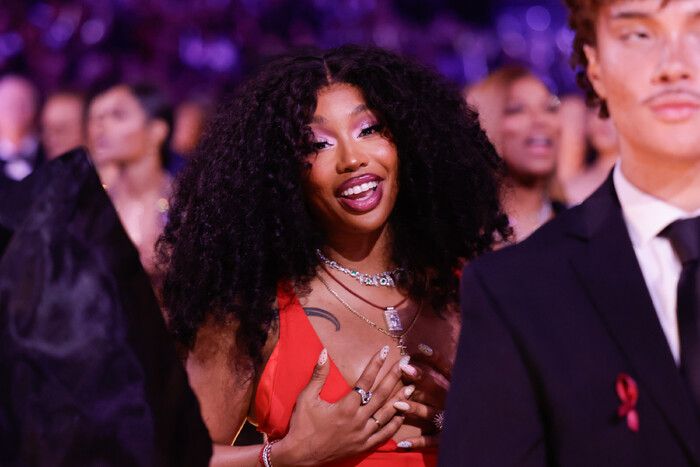 Photos: Inside the 2026 GRAMMYs with Sabrina Carpenter, Lady Gaga, & More — photo 45 of 65