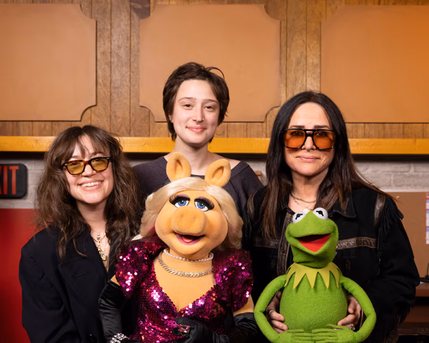 Photos: Kermit the Frog, Miss Piggy, & More Attend THE MUPPET SHOW Special Screening  Image