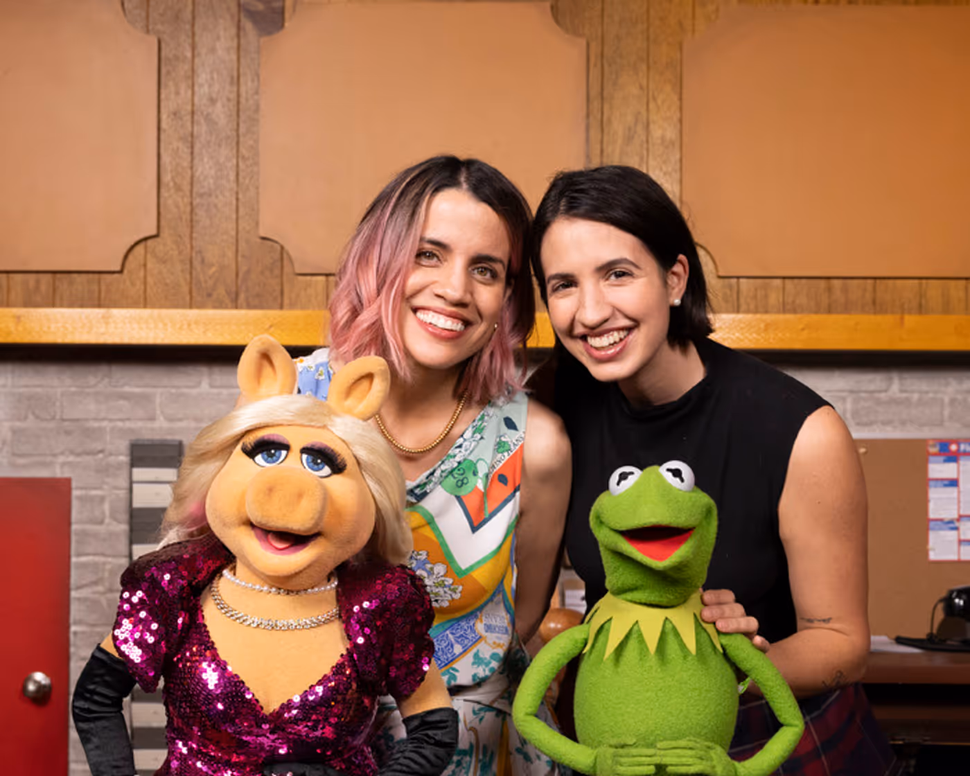 Photos: Kermit the Frog, Miss Piggy, & More Attend THE MUPPET SHOW Special Screening  Image