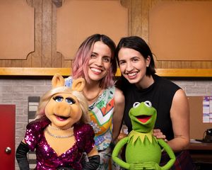 MISS PIGGY, NATALIE MORALES, KERMIT THE FROG @ BroadwayWorld MISS PIGGY, NATALIE MORALES, KERMIT THE FROG Photo
