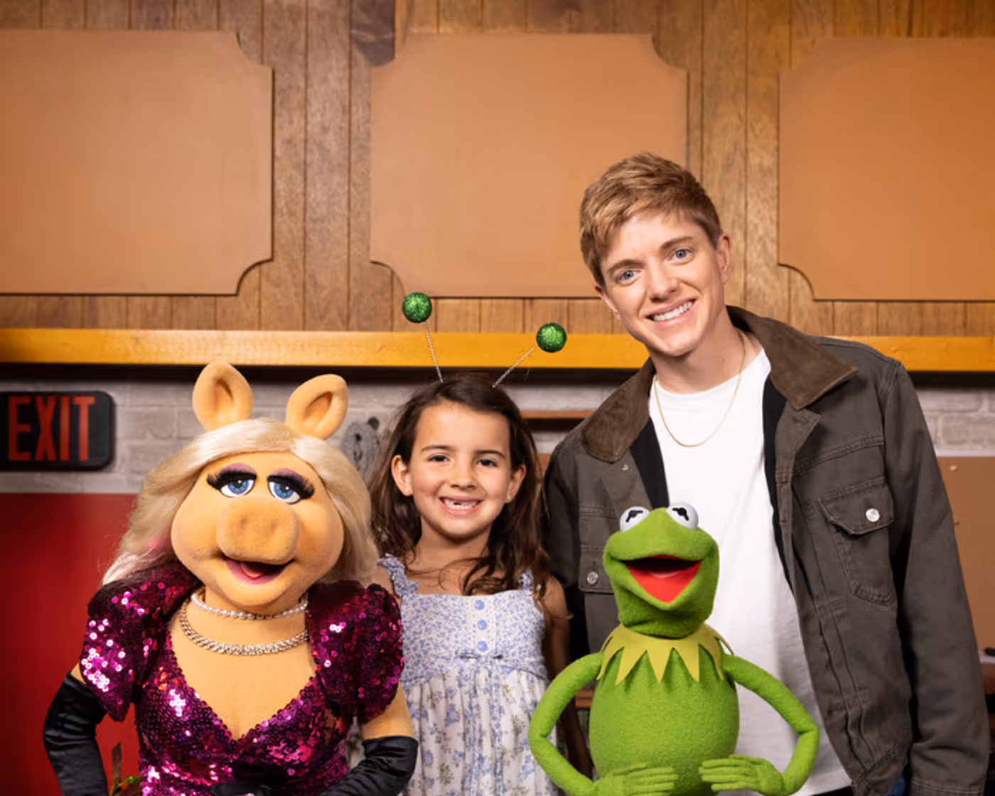 Photos: Kermit the Frog, Miss Piggy, & More Attend THE MUPPET SHOW Special Screening  Image