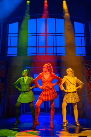 Jackera Davis, Peyton List, Elizabeth Teeter  Photo