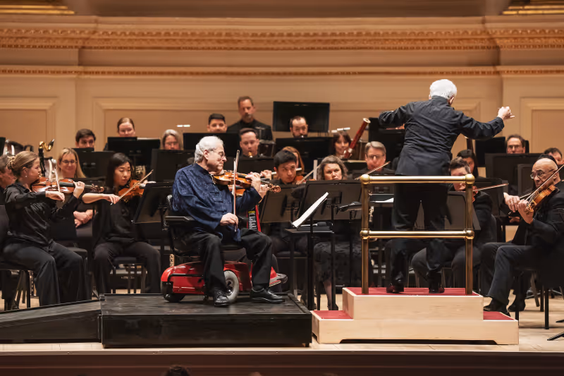 Review: THE COLORADO SYMPHONY WITH ITZHAK PERLMAN at Carnegie Hall Image