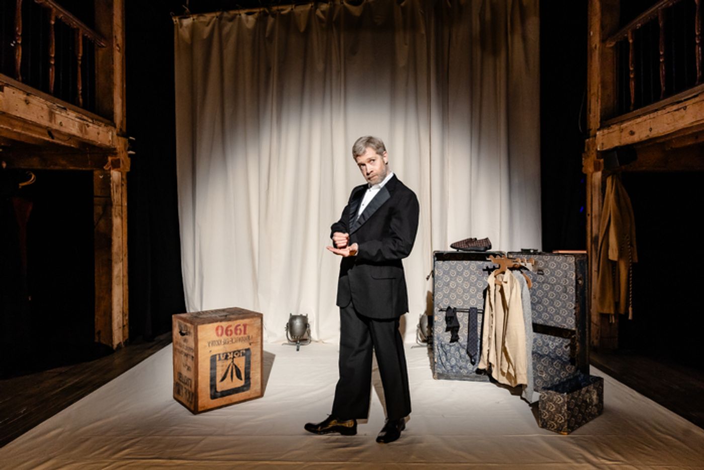 Photos: First Look At TWO HALVES OF GUINNESS Starring Zeb Soanes  Image