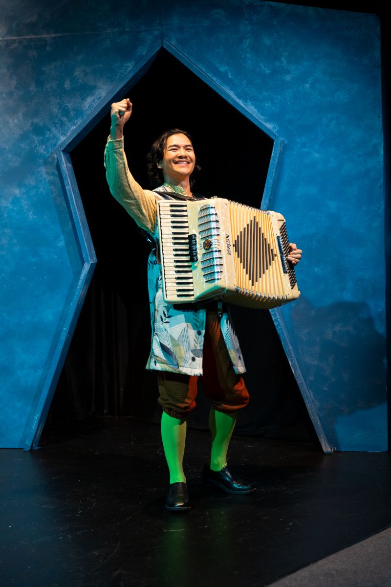 Review: THE WINTER'S TALE at Davidson Community Players Image