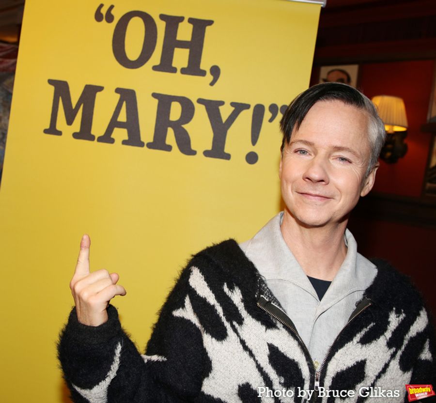 Photos: OH, MARY! Stars John Cameron Mitchell & Simu Liu Meet the Press  Image