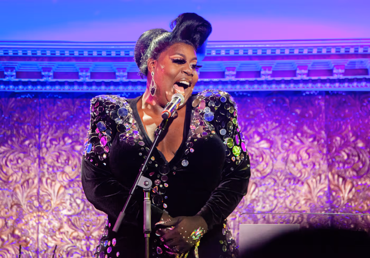 Review: LATRICE ROYALE Is Right At Home During 54 Below Debut  Image