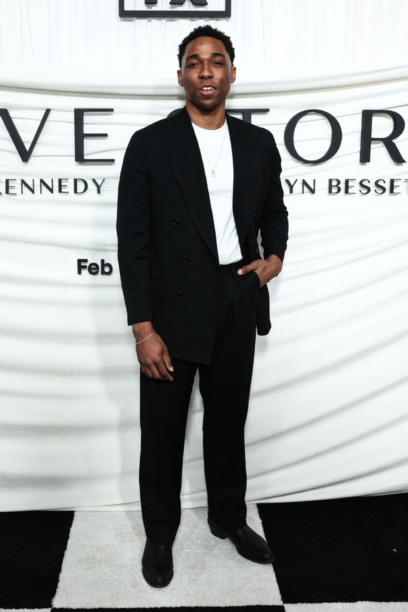 Photos: Sarah Pidgeon, Erich Bergen, & More at New York Premiere of FX's LOVE STORY  Image