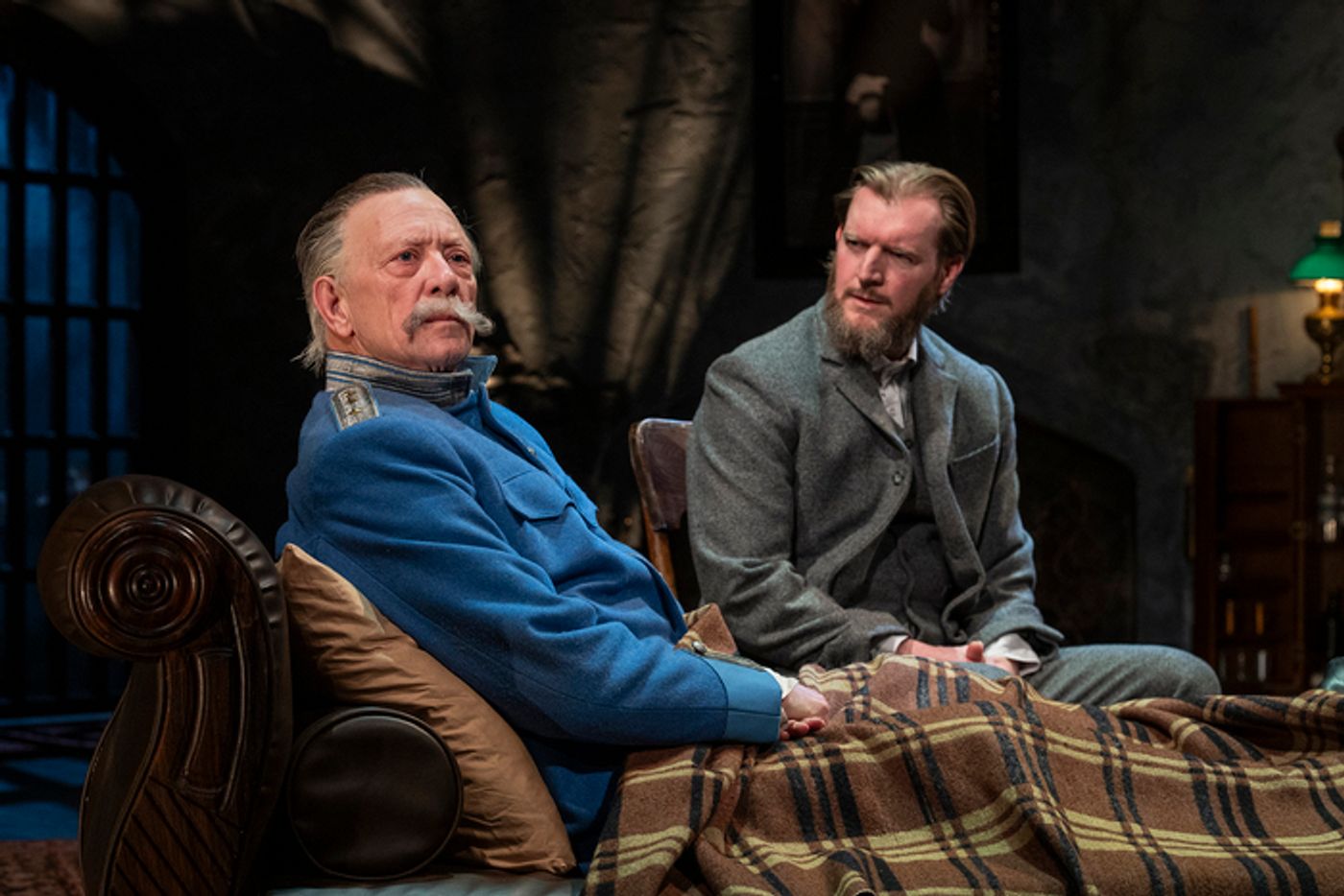 Photos: First Look at Steppenwolf Theatre's THE DANCE OF DEATH  Image