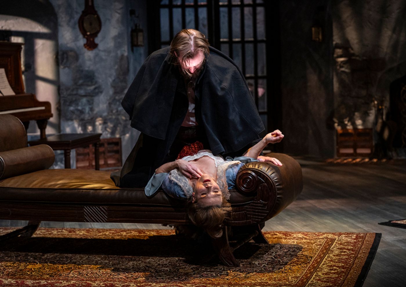 Photos: First Look at Steppenwolf Theatre's THE DANCE OF DEATH  Image