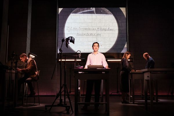 Scott Barrow, Philippine Velge, Kirsten Foster & Os Leanse Photo