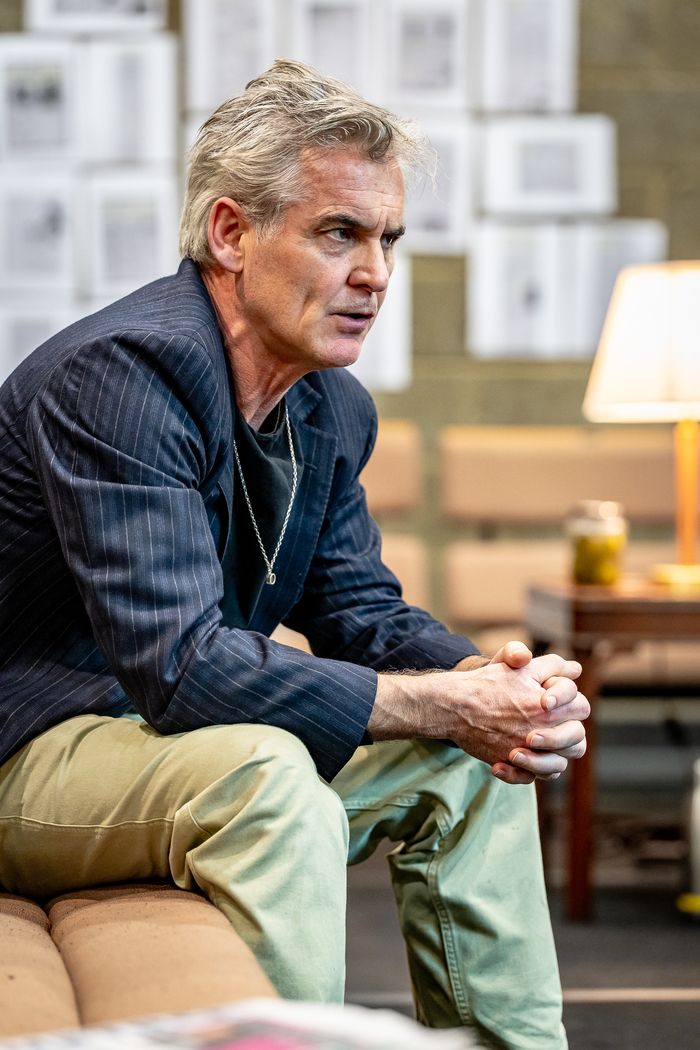 Photos: Arthur Miller's BROKEN GLASS In Rehearsal At the Young Vic — photo 1 of 12