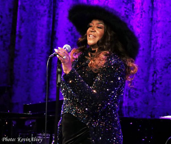 Photos: Wendy Moten Returns to Birdland — photo 3 of 19