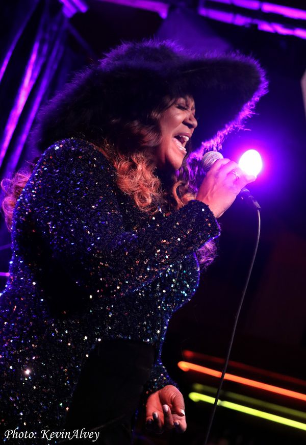 Photos: Wendy Moten Returns to Birdland — photo 10 of 19